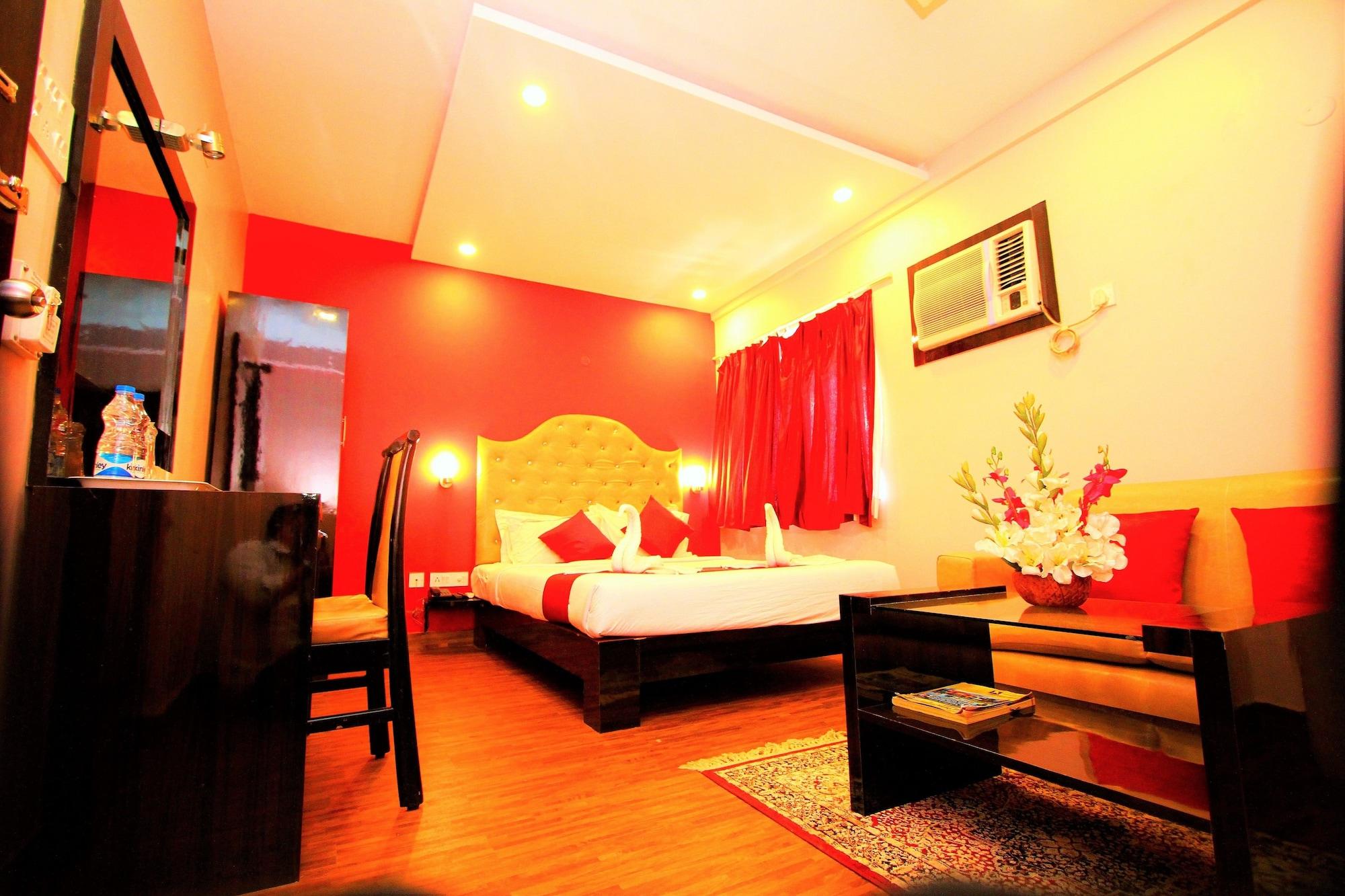 Hotel Crestwood Calcutta Extérieur photo