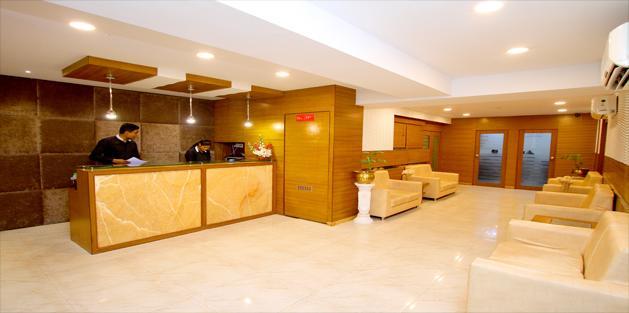 Hotel Crestwood Calcutta Extérieur photo